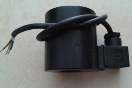 電磁線圈的電感主要起到什么作用？